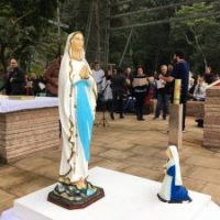 Devotos de Nossa Senhora de Lourdes prestigiam a Romaria à Gruta