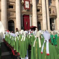 Papa Francisco realiza a abertura do Sínodo dos Bispos em Roma