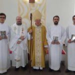 Seminaristas recebem ministério do leitorado