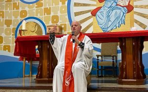 Após longa recuperação de acidente, Pe. Ceverino Craco será vigário paroquial em Capão da Canoa